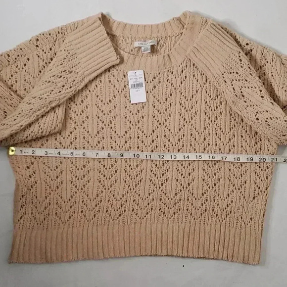 American Eagle Outfitters Beige Cropped Boxy Cable Knit Pullover  Sweater Sz S - Picture 6 of 9